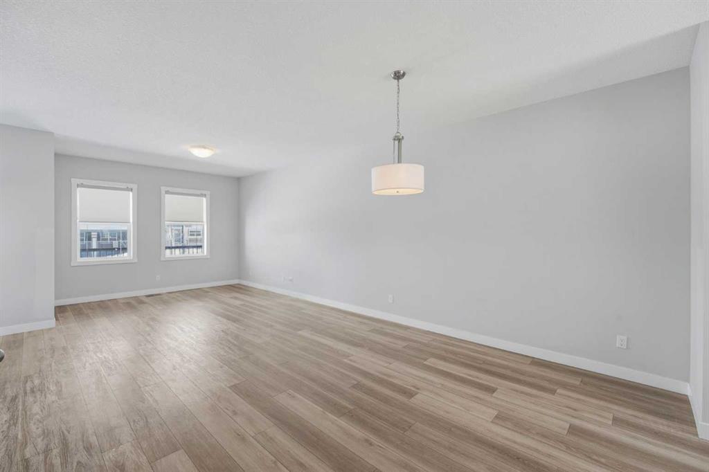 Picture for 125 Edith Gate NW
