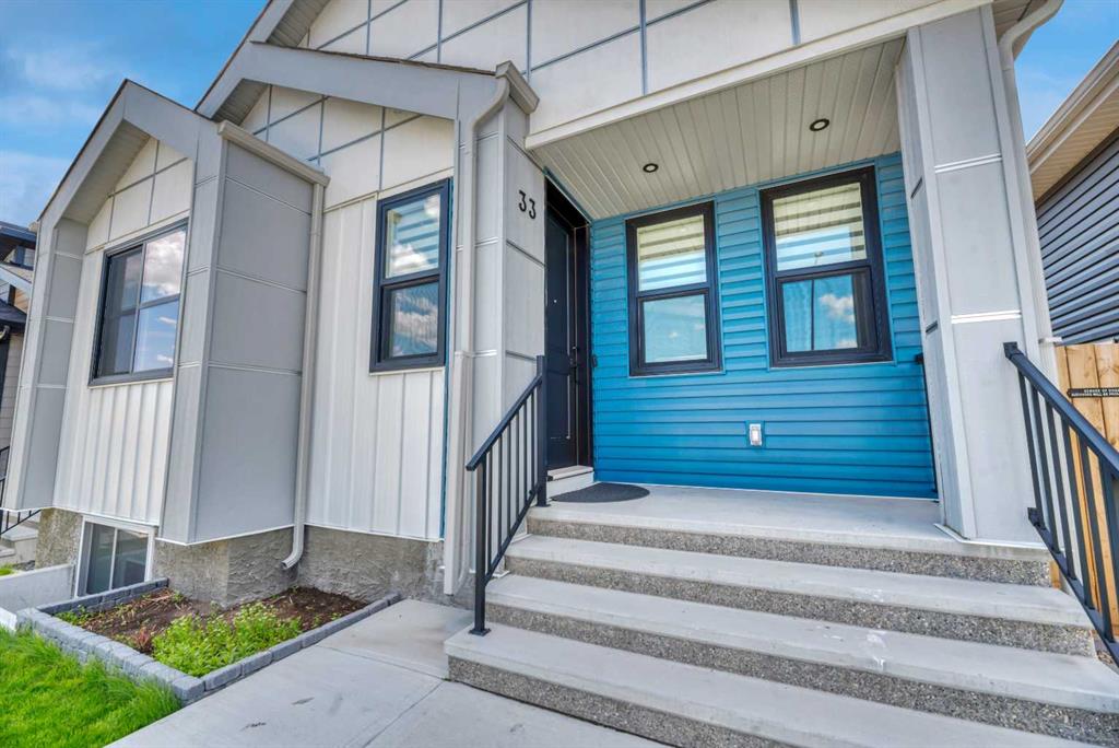 Picture for 33 Lucas Rise NW