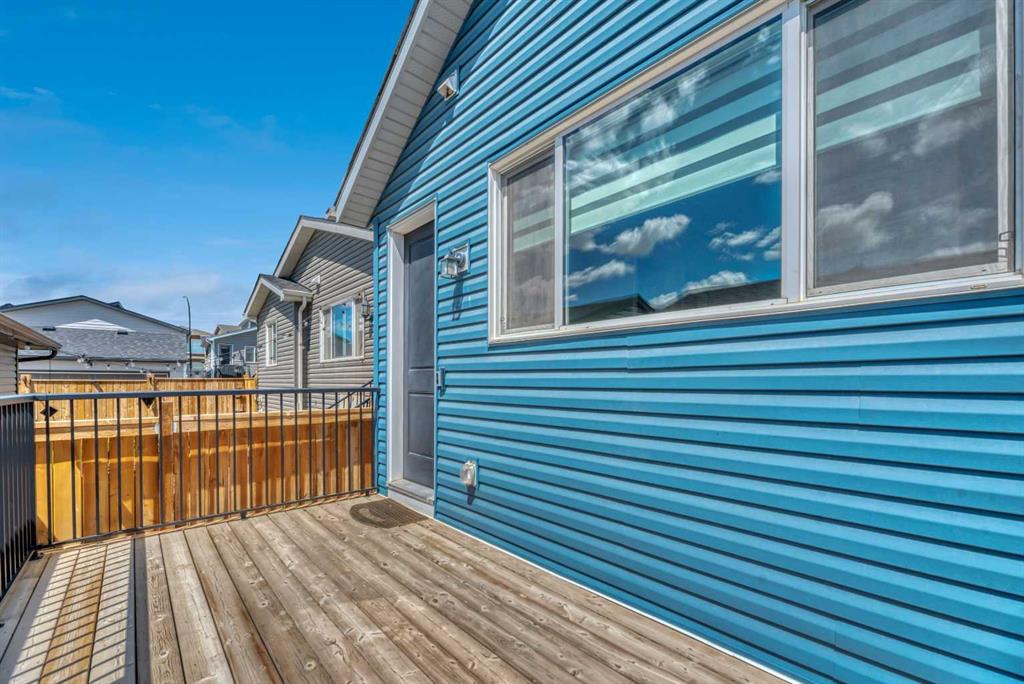 Picture for 33 Lucas Rise NW