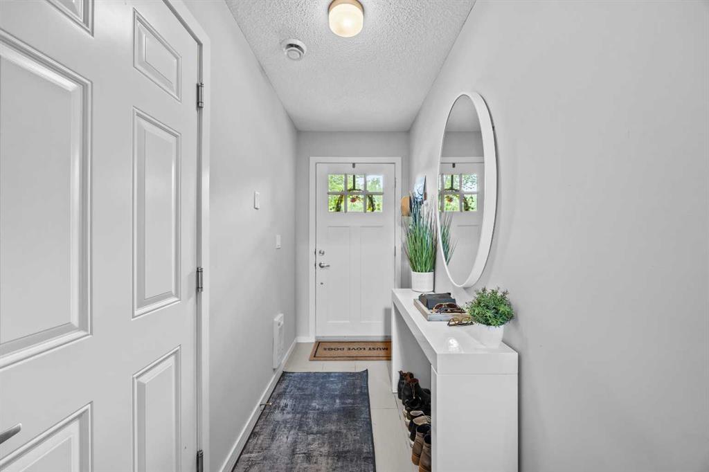 Picture for 328 Ascot Circle SW