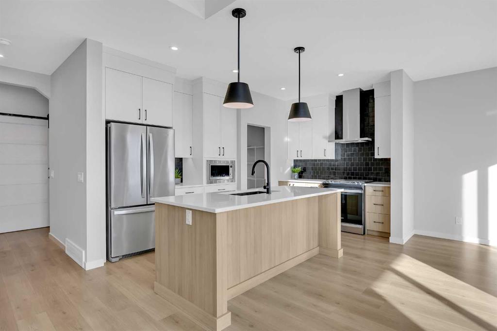 Picture for 42 Savoy Landing SE