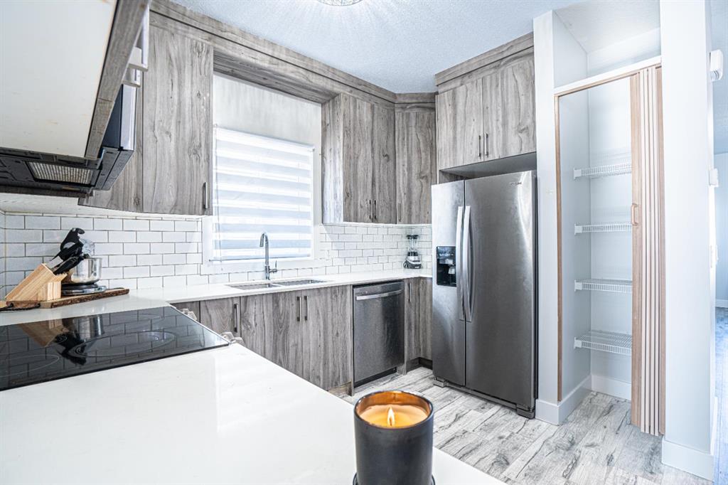 Picture for 587 Cornerstone Avenue NE https://www.cirrealty.ca/reb/creb/56/A2266856_15.jpg