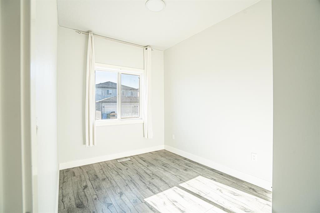 Picture for 587 Cornerstone Avenue NE https://www.cirrealty.ca/reb/creb/56/A2266856_17.jpg