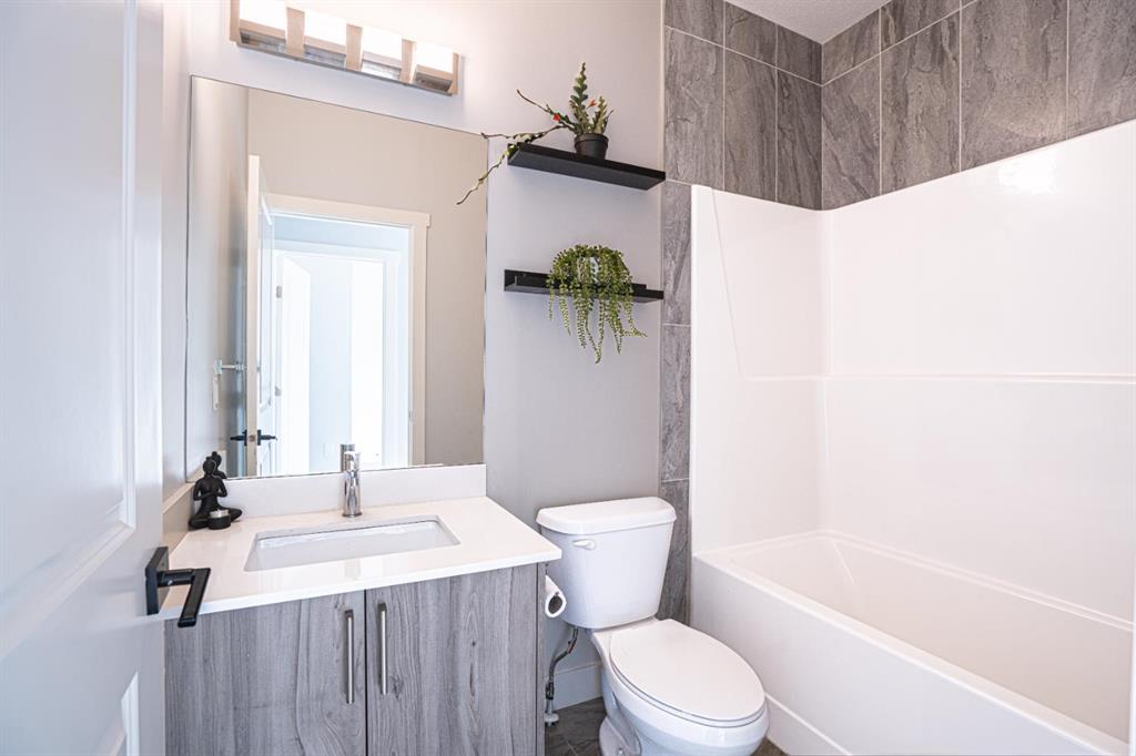 Picture for 587 Cornerstone Avenue NE https://www.cirrealty.ca/reb/creb/56/A2266856_19.jpg