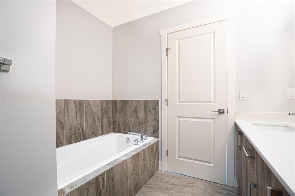 Picture for 587 Cornerstone Avenue NE https://www.cirrealty.ca/reb/creb/56/A2266856_27.jpg