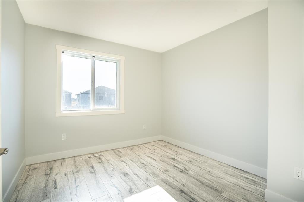 Picture for 587 Cornerstone Avenue NE https://www.cirrealty.ca/reb/creb/56/A2266856_31.jpg