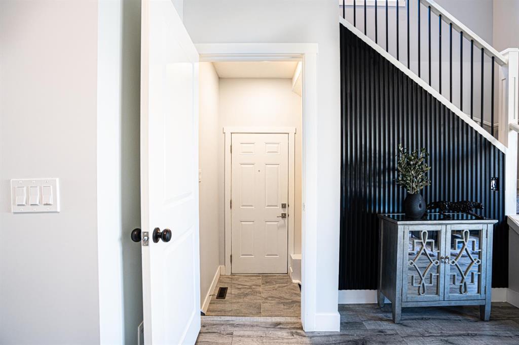 Picture for 587 Cornerstone Avenue NE https://www.cirrealty.ca/reb/creb/56/A2266856_37.jpg