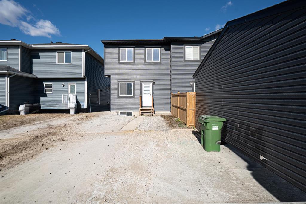 Picture for 587 Cornerstone Avenue NE https://www.cirrealty.ca/reb/creb/56/A2266856_7.jpg