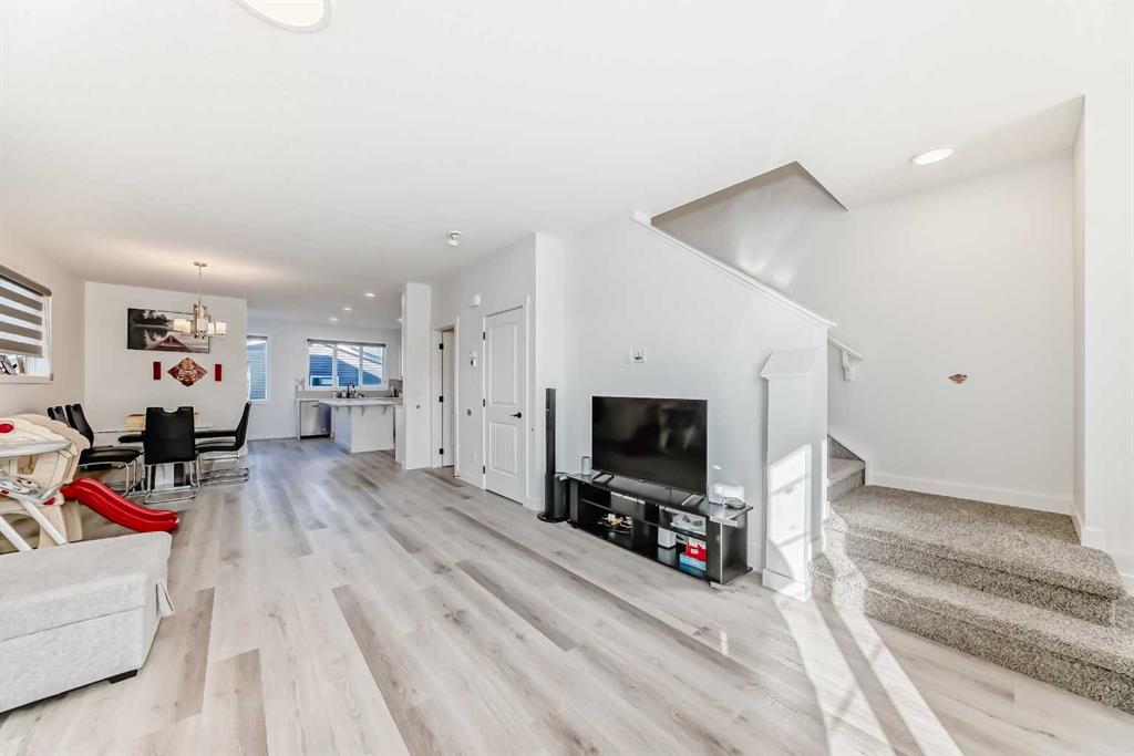 Picture for 109 Chelsea Glen  