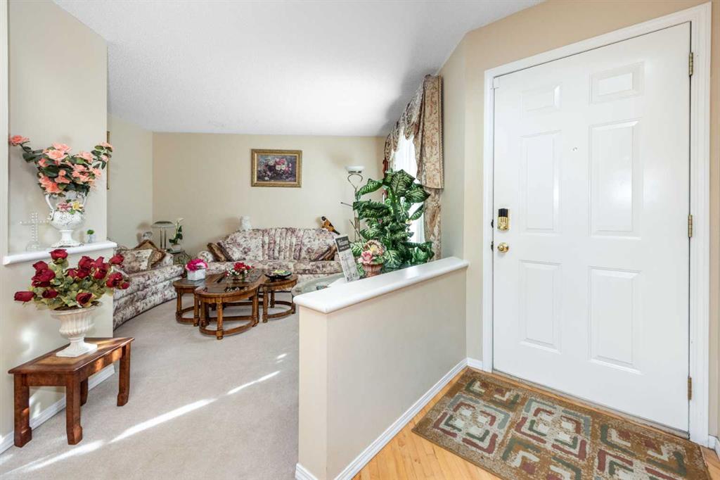 Picture for 26 Citadel Crest Link NW