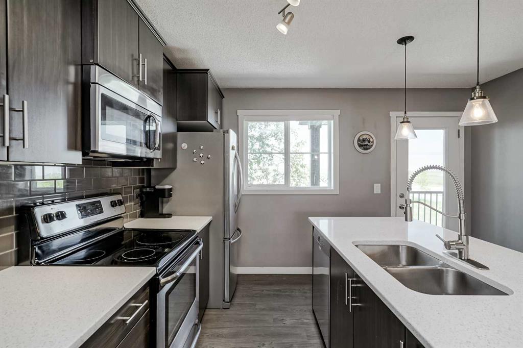 Picture for 313 Copperpond Landing SE