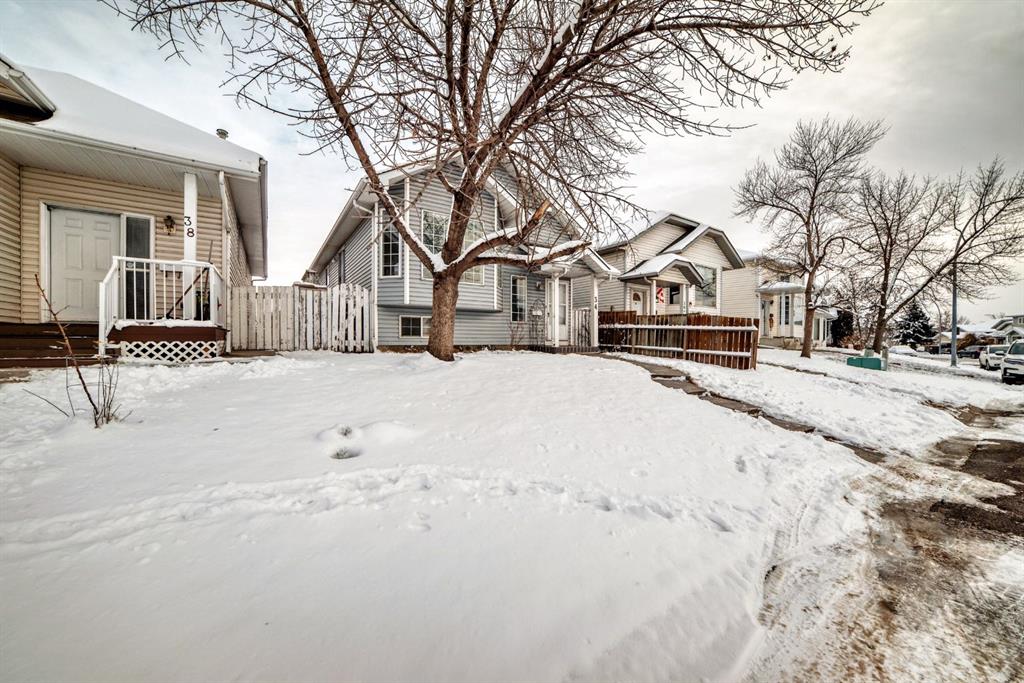 Picture for 34 ERIN MEADOW Close SE