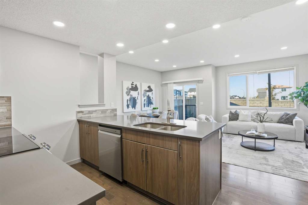 Picture for 91 Evanscrest Way NW