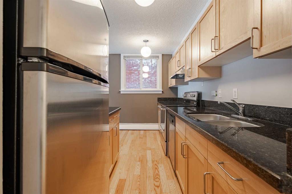 Picture for 105, 934 2 Avenue NW