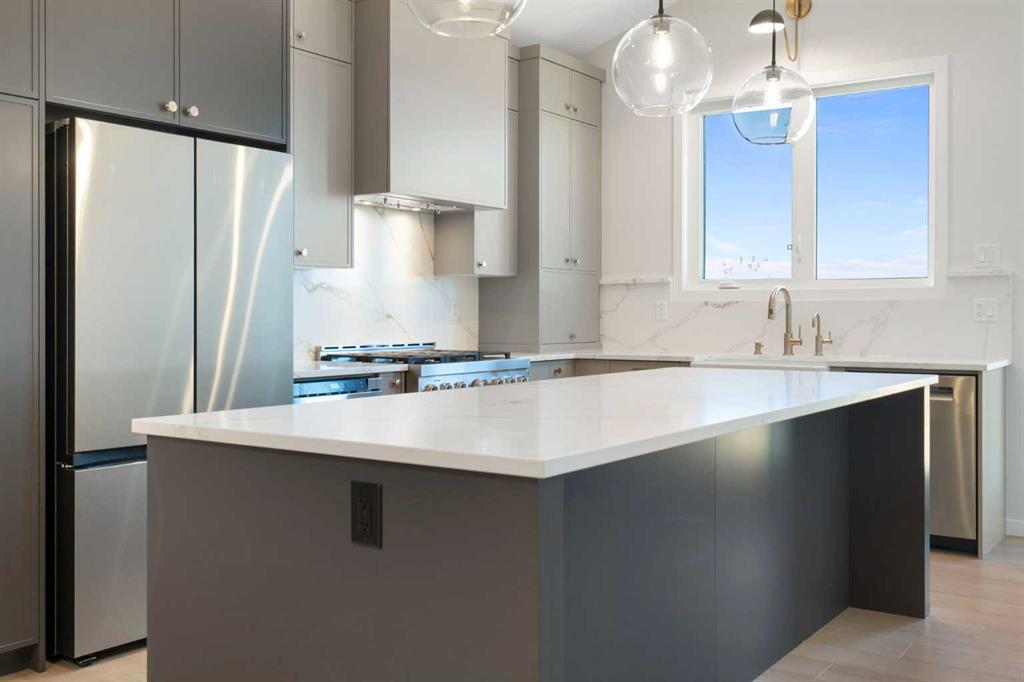 Picture for 147 Marmot Grove NW