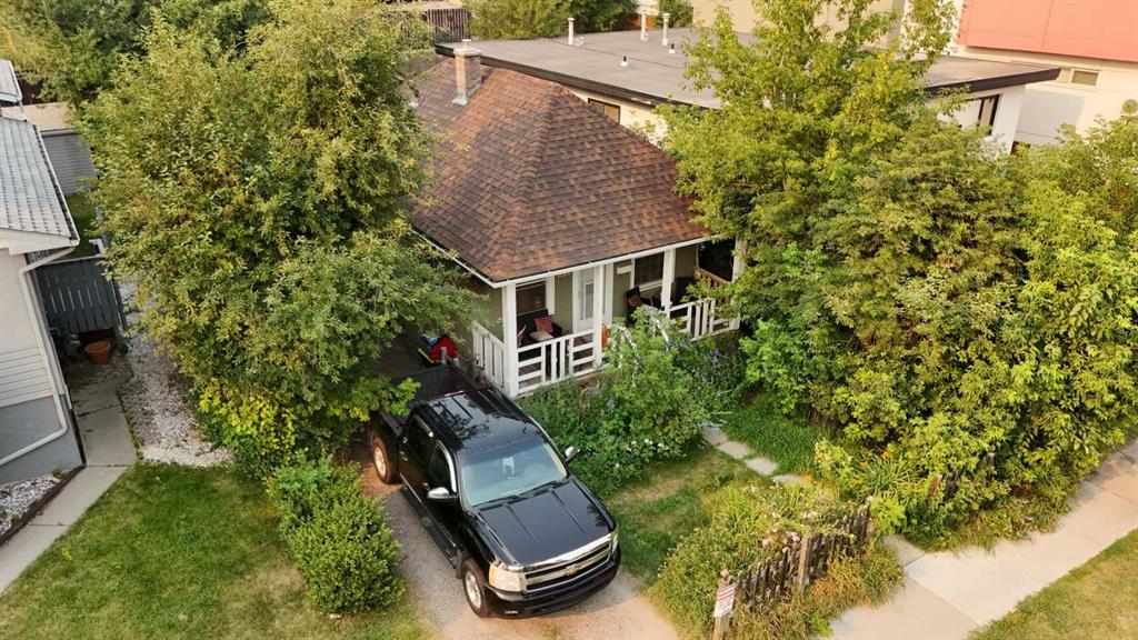 Picture for 1816 27 Avenue SW