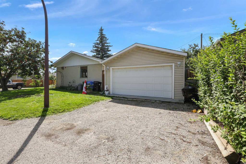 Picture for 63 Olympia Crescent SE