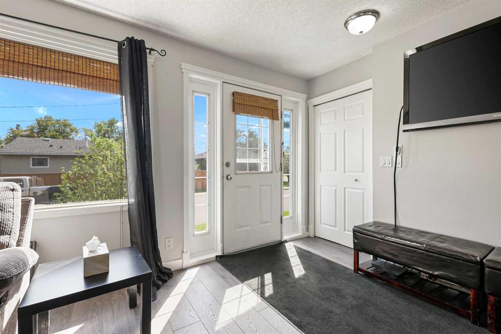 Picture for 63 Olympia Crescent SE