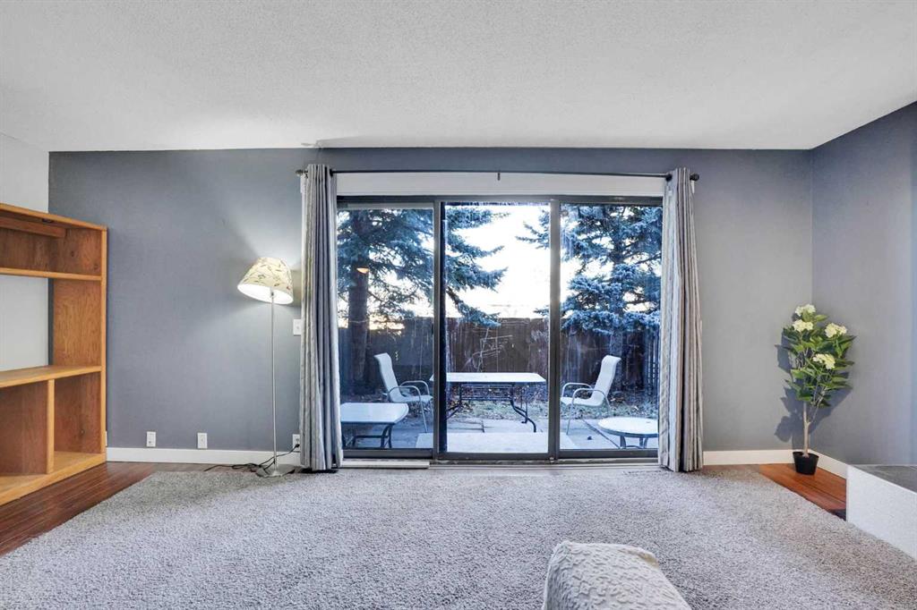 Picture for 208 Midpark Gardens SE