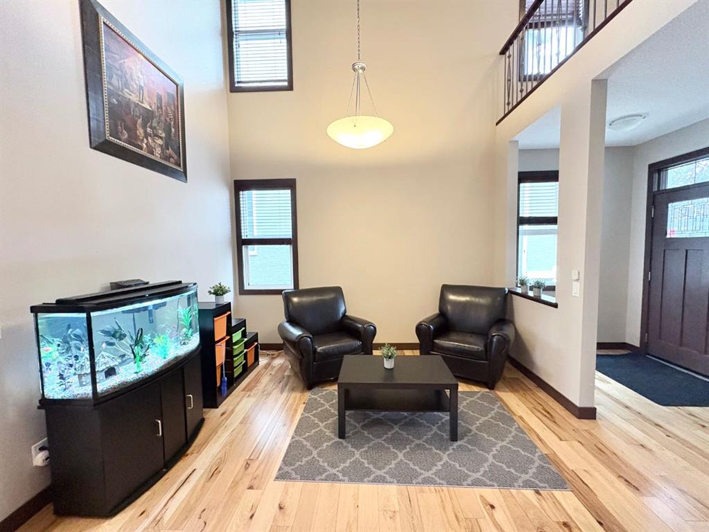 Picture for 26 Mahogany Green SE