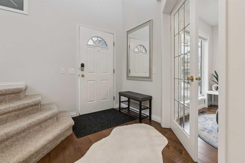 Picture for 328 Douglas Glen Heath SE