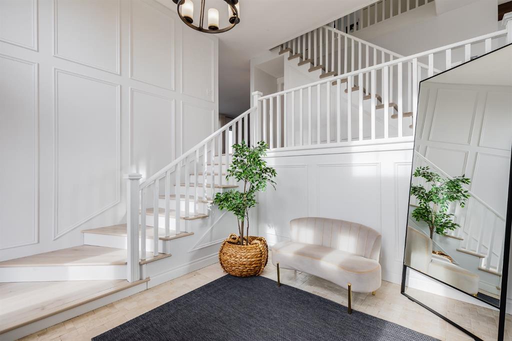 Picture for 386214 16 Street W