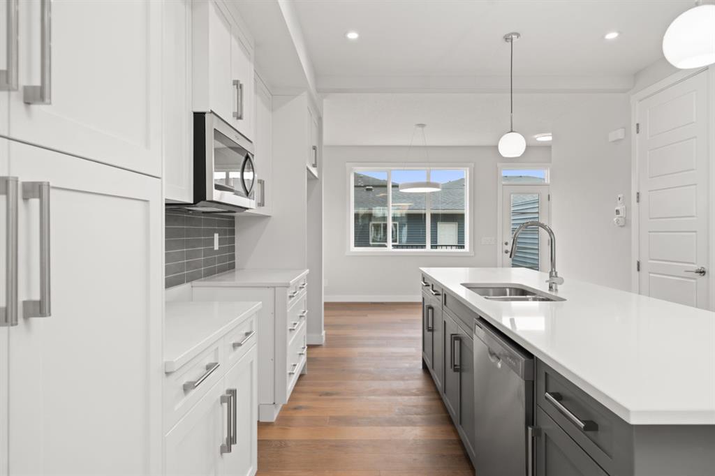 Picture for 400 Sora Boulevard SE