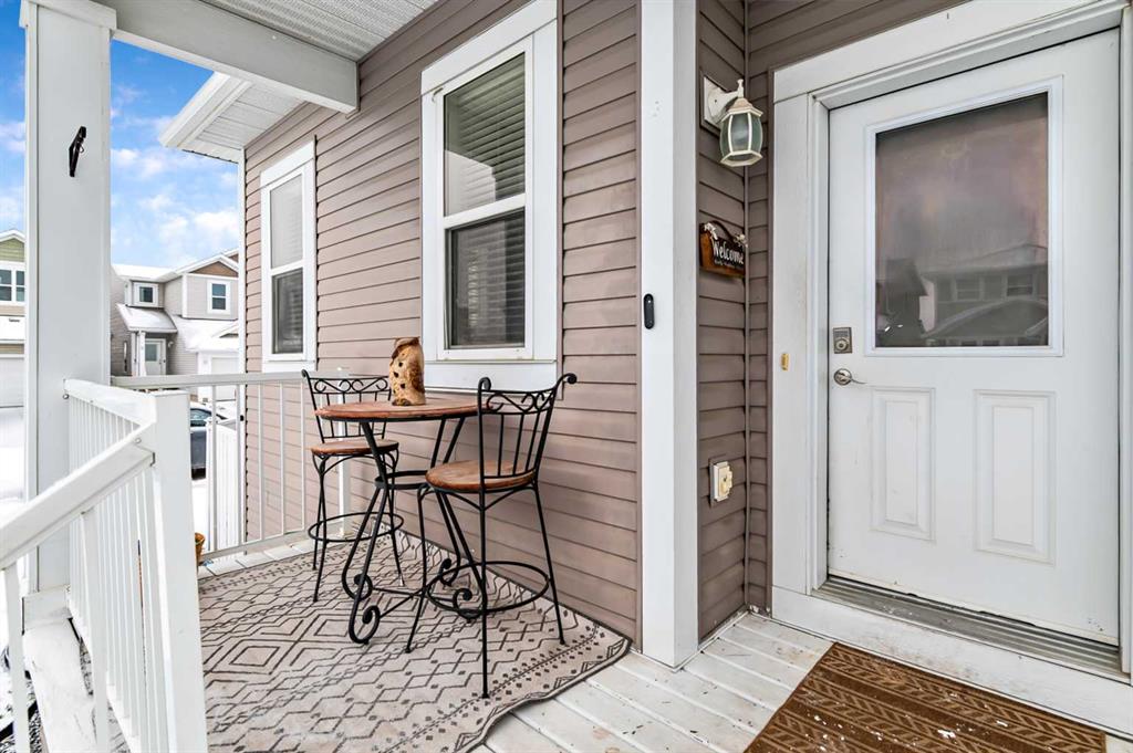 Picture for 14 Sunrise Crescent NE