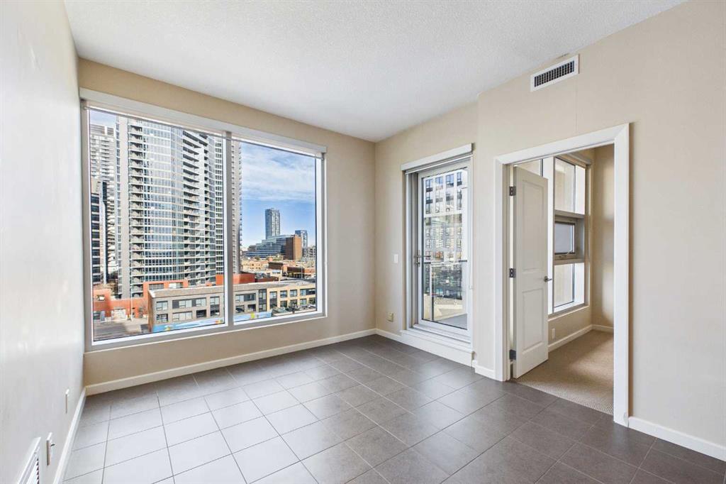 Picture for 705, 211 13 Avenue SE