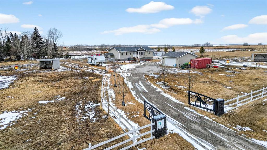 Picture for 270092 Glenmore Trail 