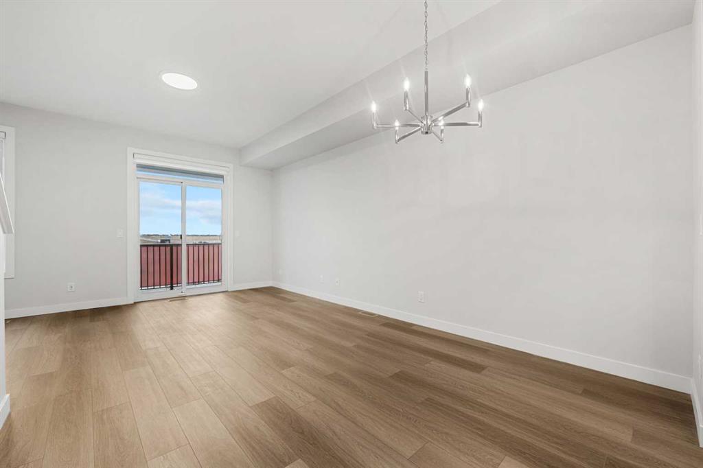 Picture for 132, 285 CHELSEA Court 