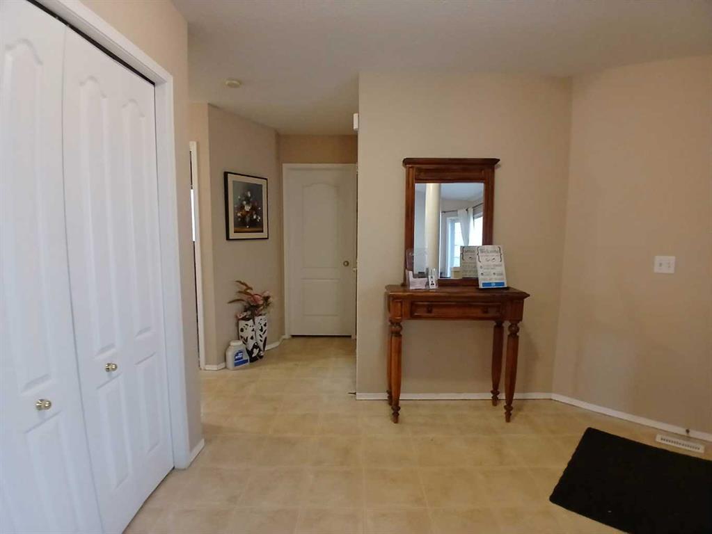 Picture for 141 Arbour Stone Close NW