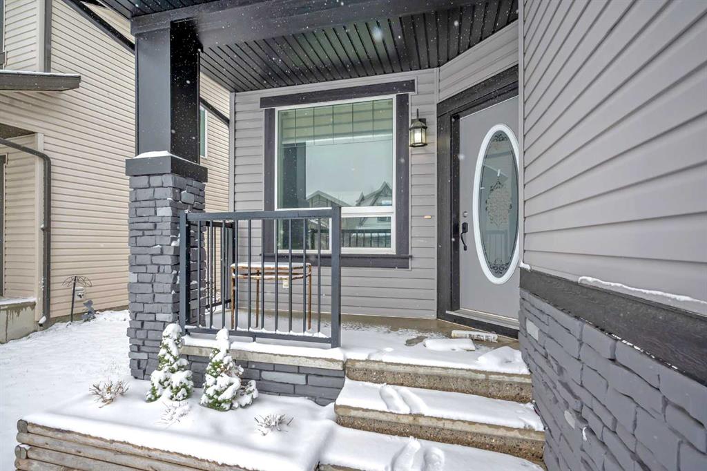 Picture for 1121 Kingston Crescent SE
