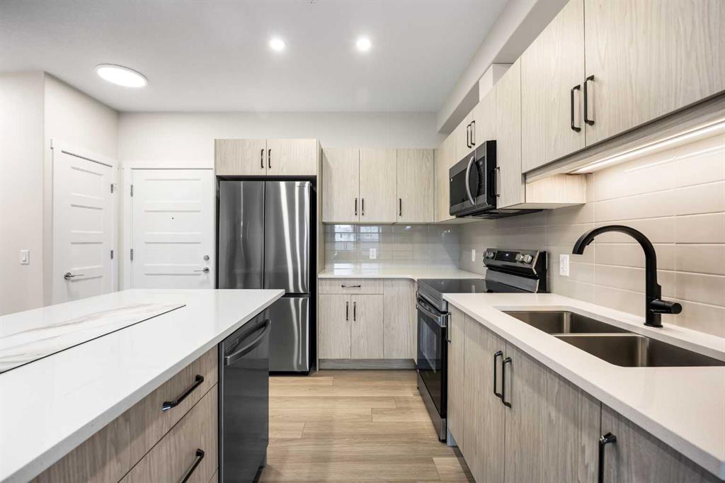 Picture for 1107, 81 Arbour Lake View NW