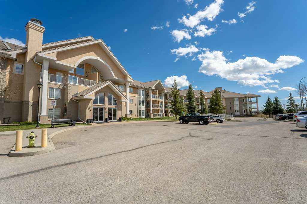 Picture for 136, 728 Country Hills Road NW