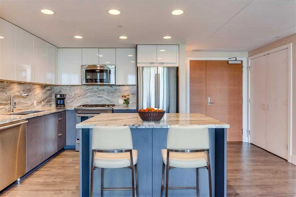 Picture for 1404, 519 Riverfront Avenue SE