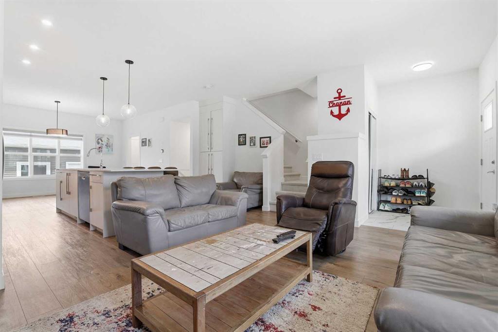 Picture for 154 Merganser Drive W