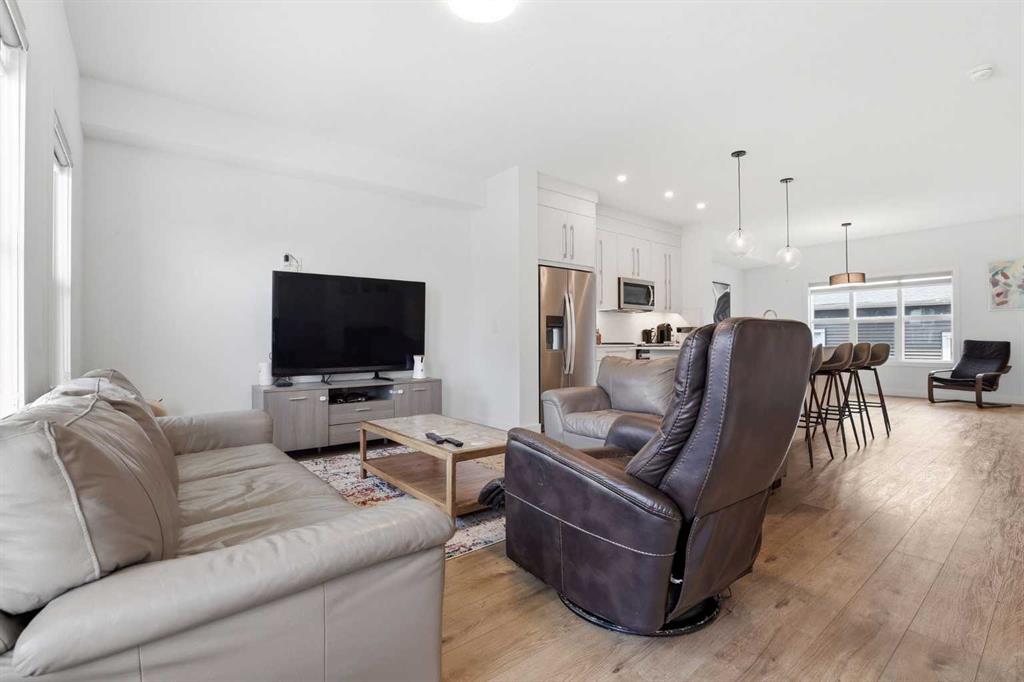 Picture for 154 Merganser Drive W