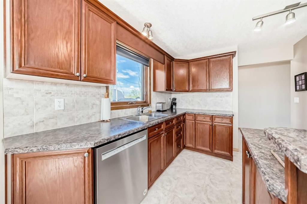 Picture for 34054 Range Road 15  