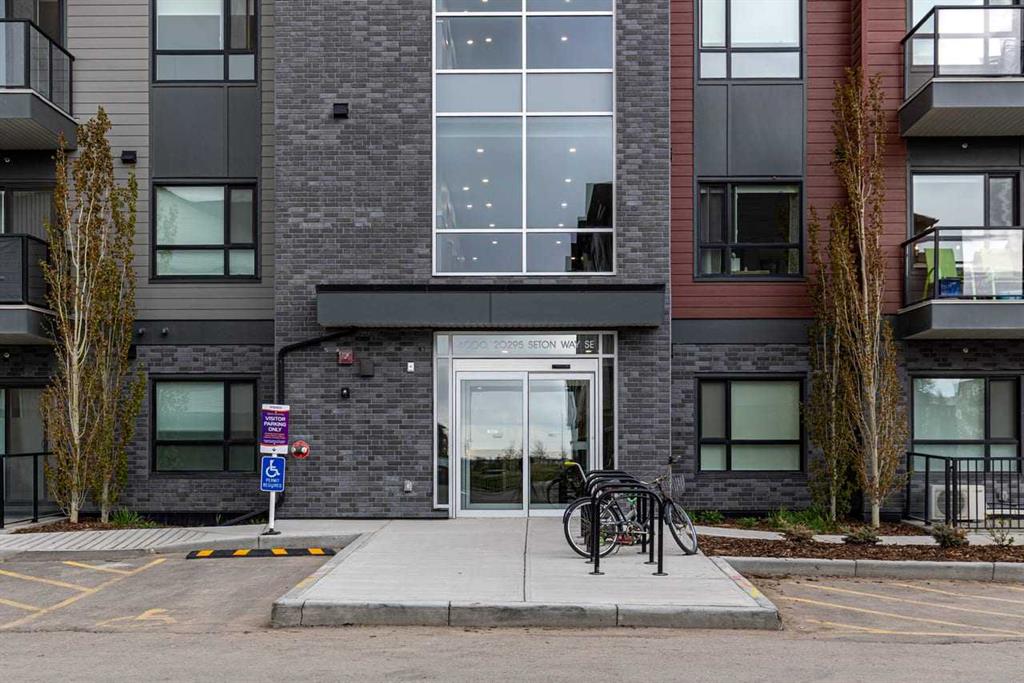 Picture for 4104, 20295 Seton Way SE