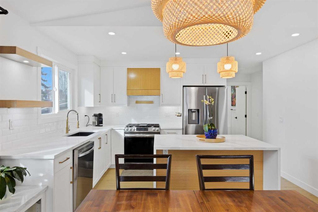Picture for 428 Queen Anne Way SE