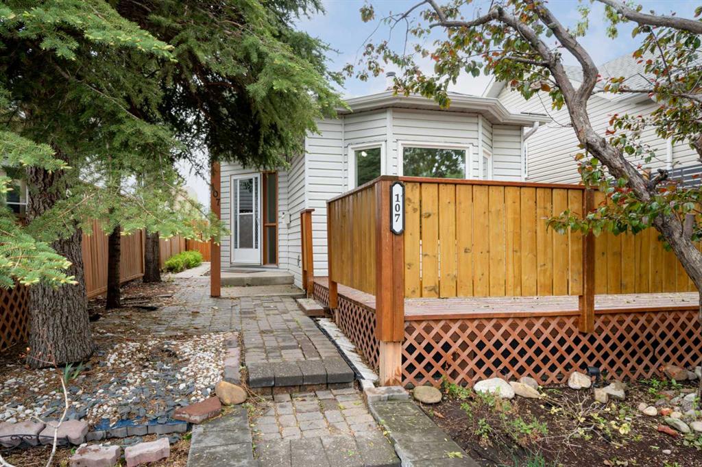 Picture for 107 Tararidge Close NE