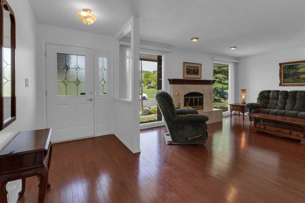 Picture for 316 Norseman Road NW