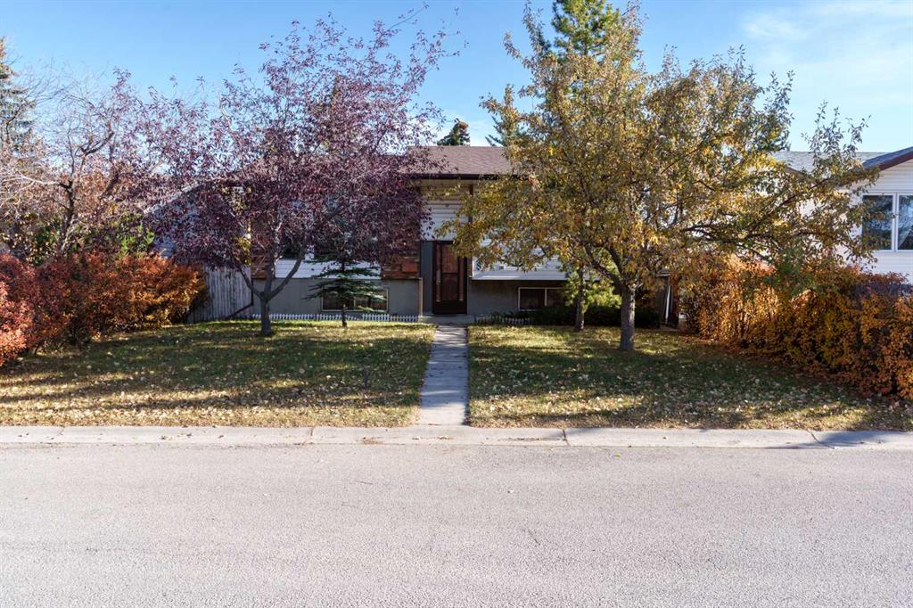 Picture for 8 Ranchlands Crescent NW