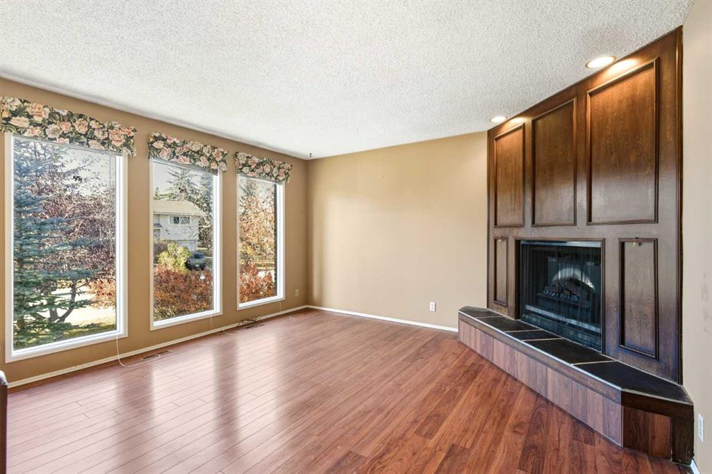 Picture for 8 Ranchlands Crescent NW