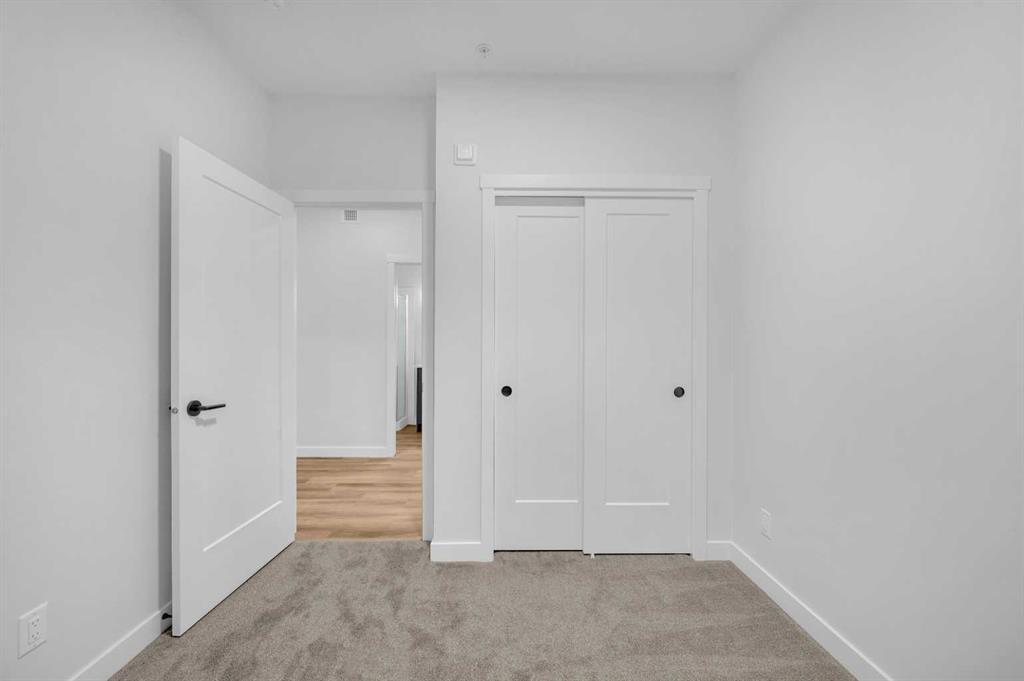 Picture for 212, 660 Shawnee Square SW