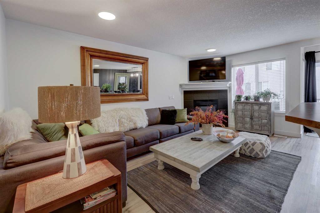 Picture for 90 Royal Crest Point NW