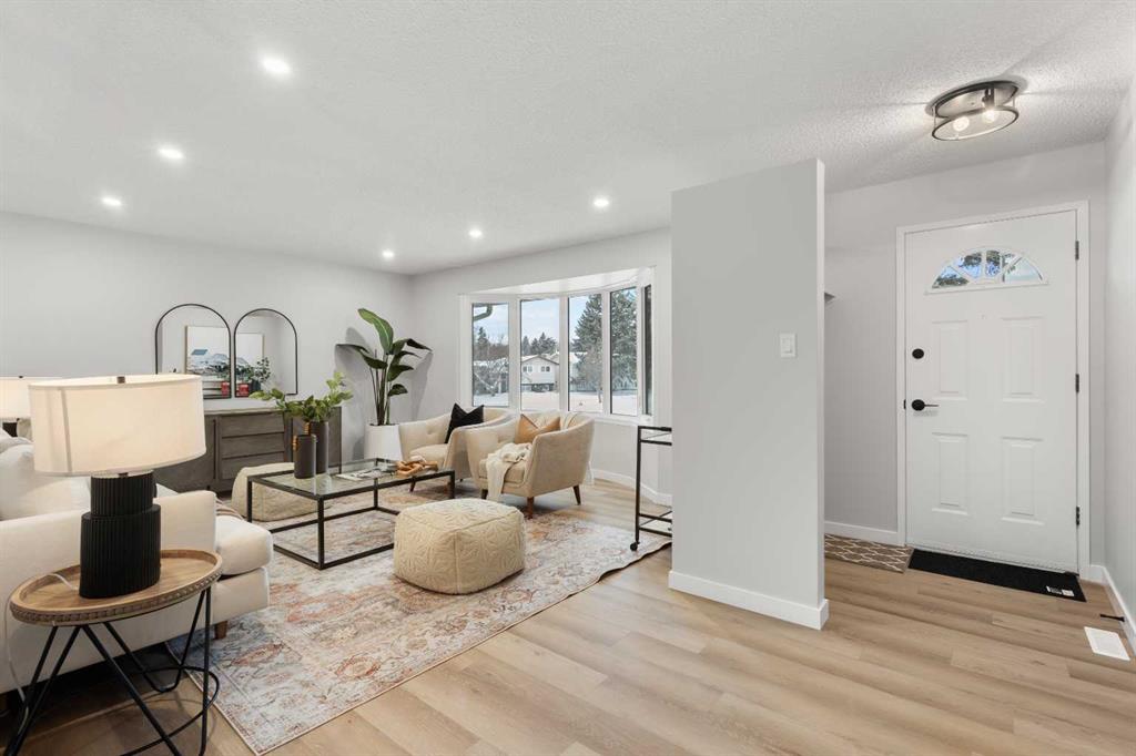 Picture for 7512 Hunterfield Road NW