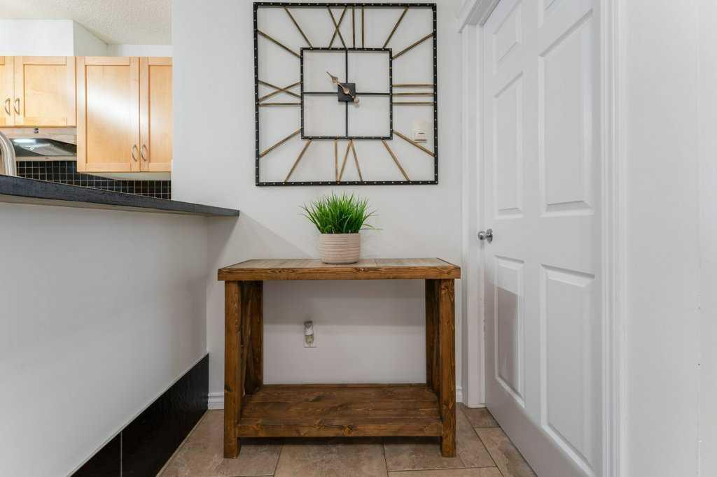 Picture for 1109, 70 Panamount Drive NW