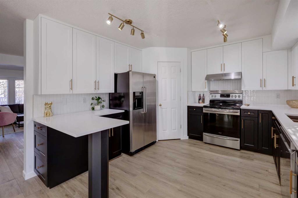 Picture for 472 Killarney Glen Court SW